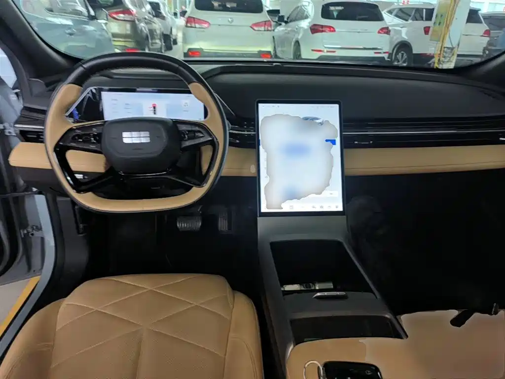 Geely Galaxy Galaxy L6 2024 125km PLUS Soaring Dragon Edition фото 10