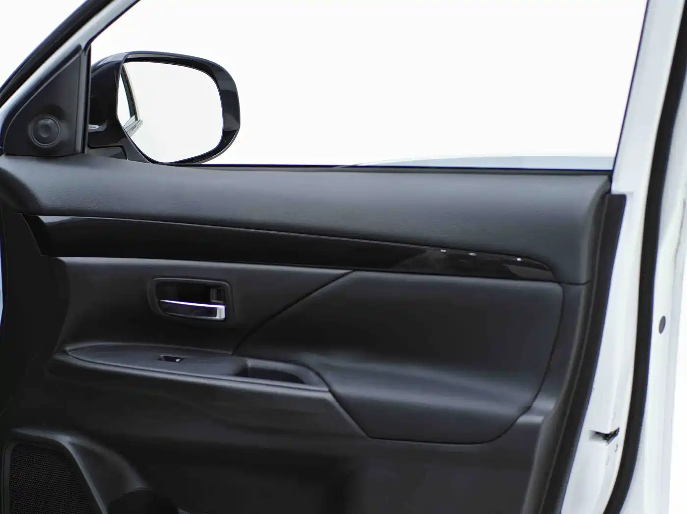 Mitsubishi Outlander 2021 Facelift 2.0L 2WD Comfort Edition 5-Seater фото 13
