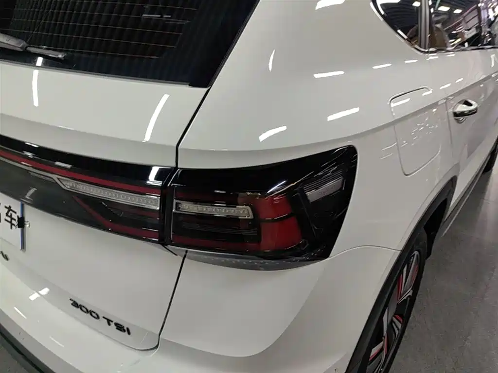 Volkswagen Tharu 2024 300TSI 2WD Moon Premium Edition фото 8