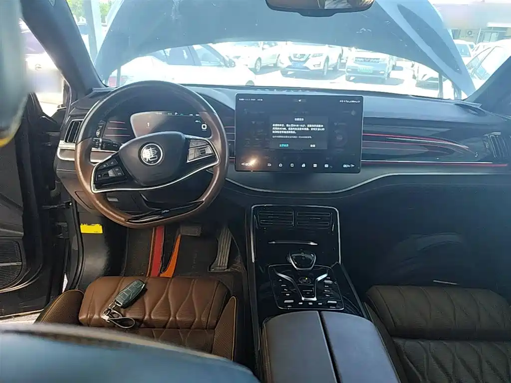 BYD Tang New Energy 2021 DM 2.0T AWD High Performance Genesis Flagship фото 10