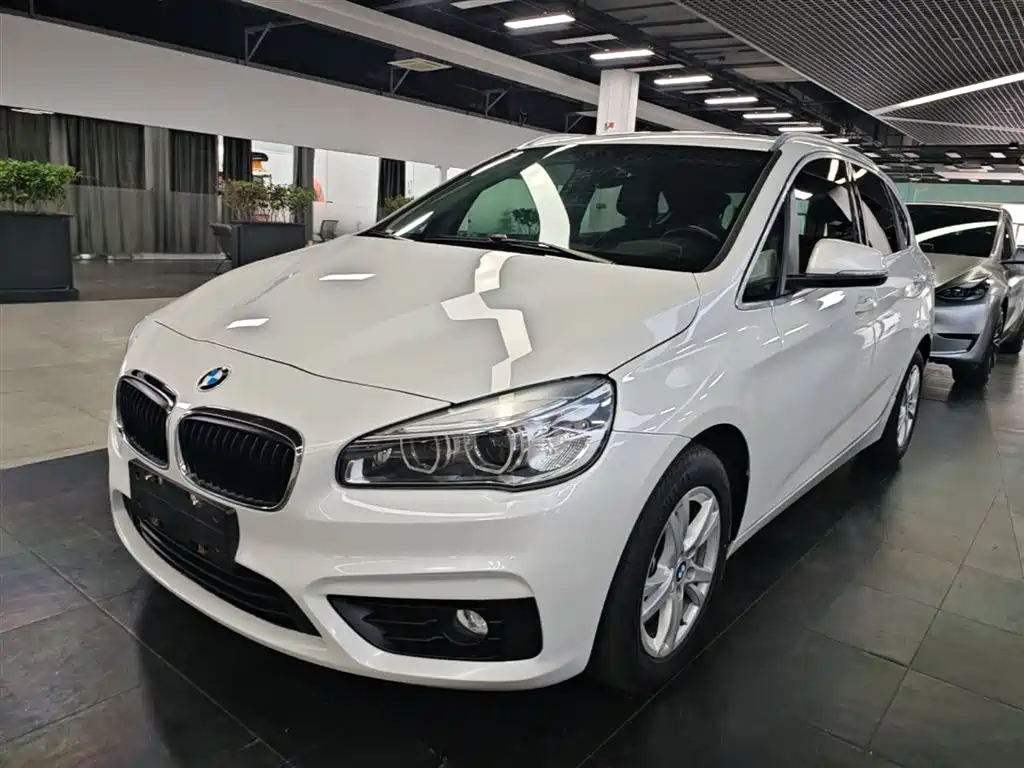 BMW 2 Series Touring 2016 218i Leading