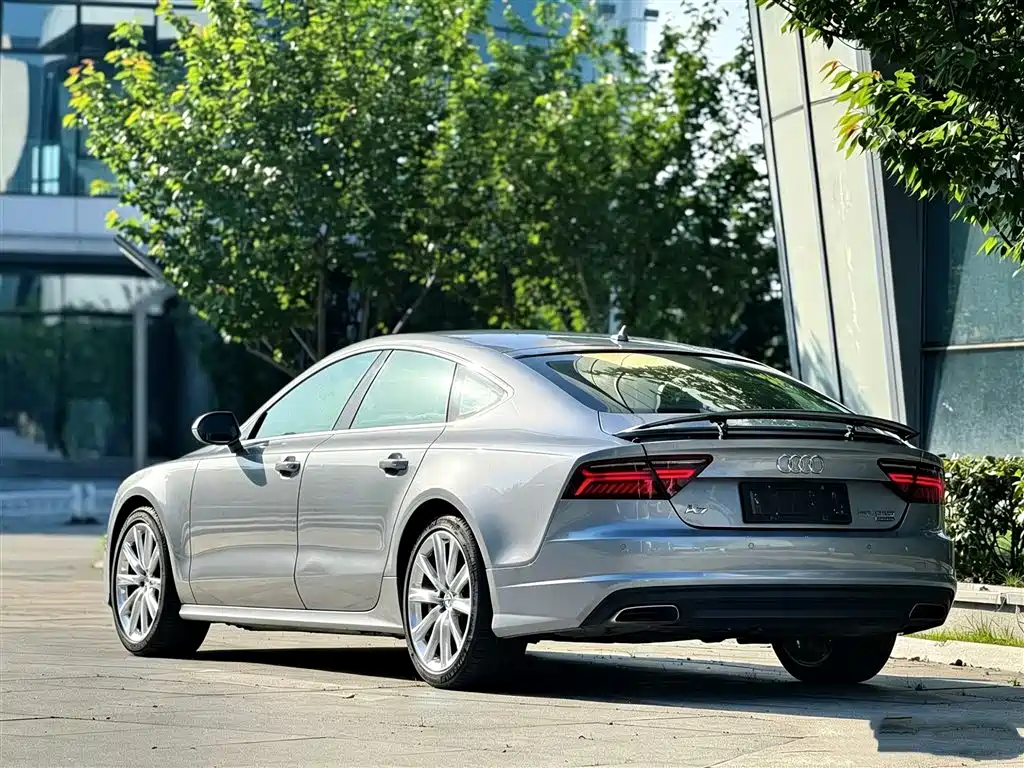Фото 6 - Audi A7