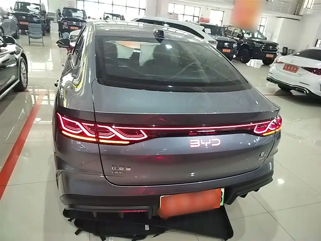 BYD Qin L 2025 DM-i Smart Drive Edition 120KM Surpassing фото 6