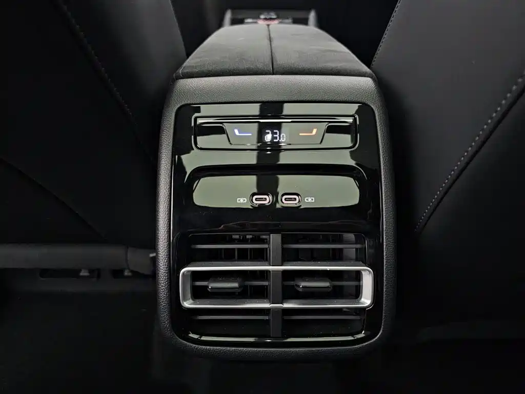 Volkswagen Tiguan L 2024 PRO 380TSI 4WD R-Line Premium Edition фото 14