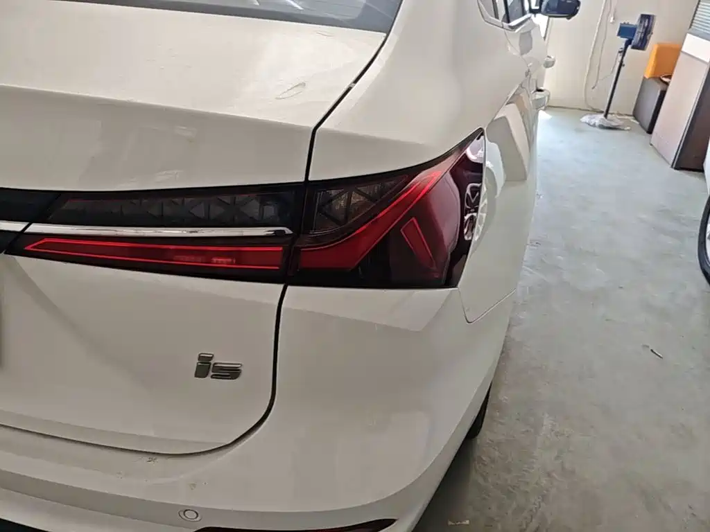 Roewe i5 2026 2023 1.5L CVT Honor Edition