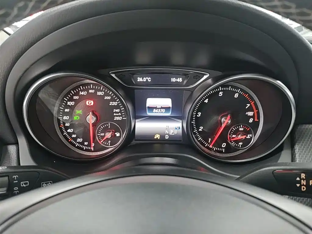 Mercedes-Benz GLA 2017 GLA 200 Dynamic фото 12