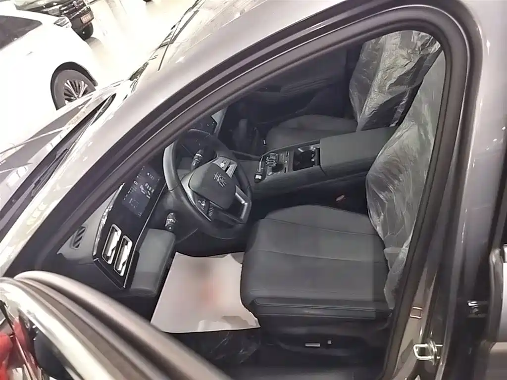 BYD Qin L 2025 DM-i Smart Drive Edition 120KM Surpassing фото 16