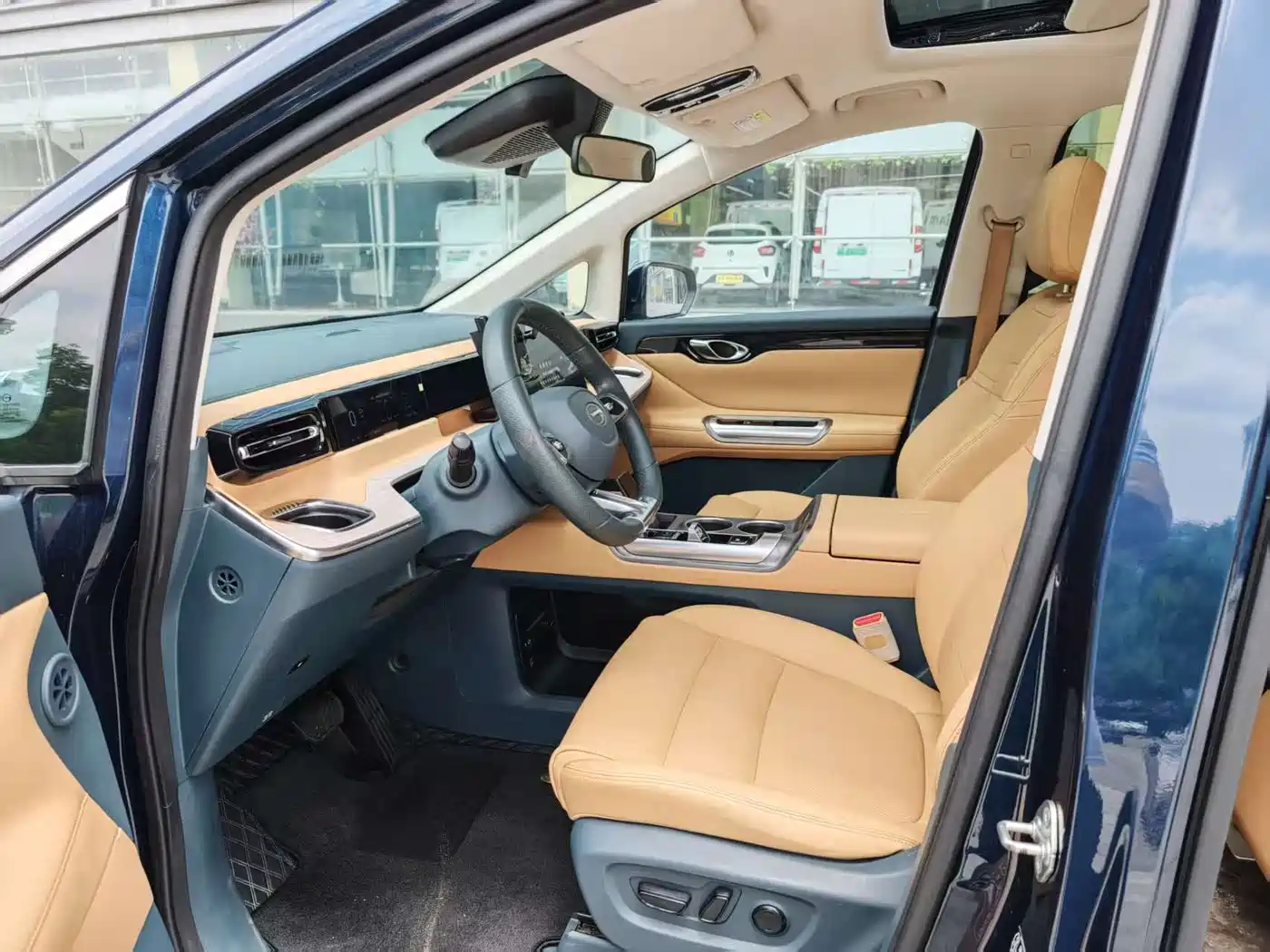 GAC Trumpchi Trumpchi E8 NEV 2024 Model 150km MAX фото 14