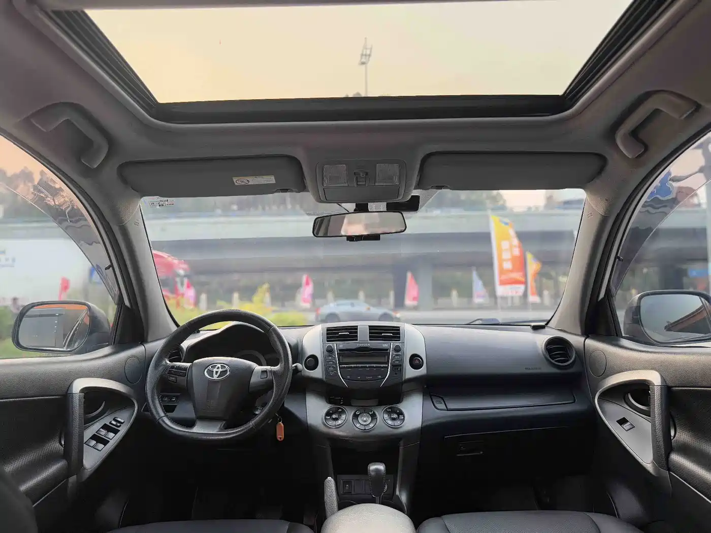 Toyota RAV4 Rongfang 2013 Special Edition 2.0L Auto Classic фото 19