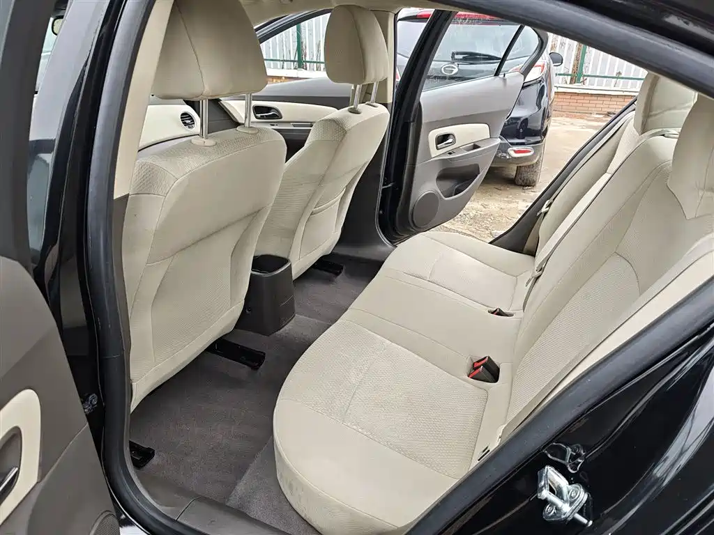 Chevrolet Cruze 2015 1.5L Classic SL MT фото 16