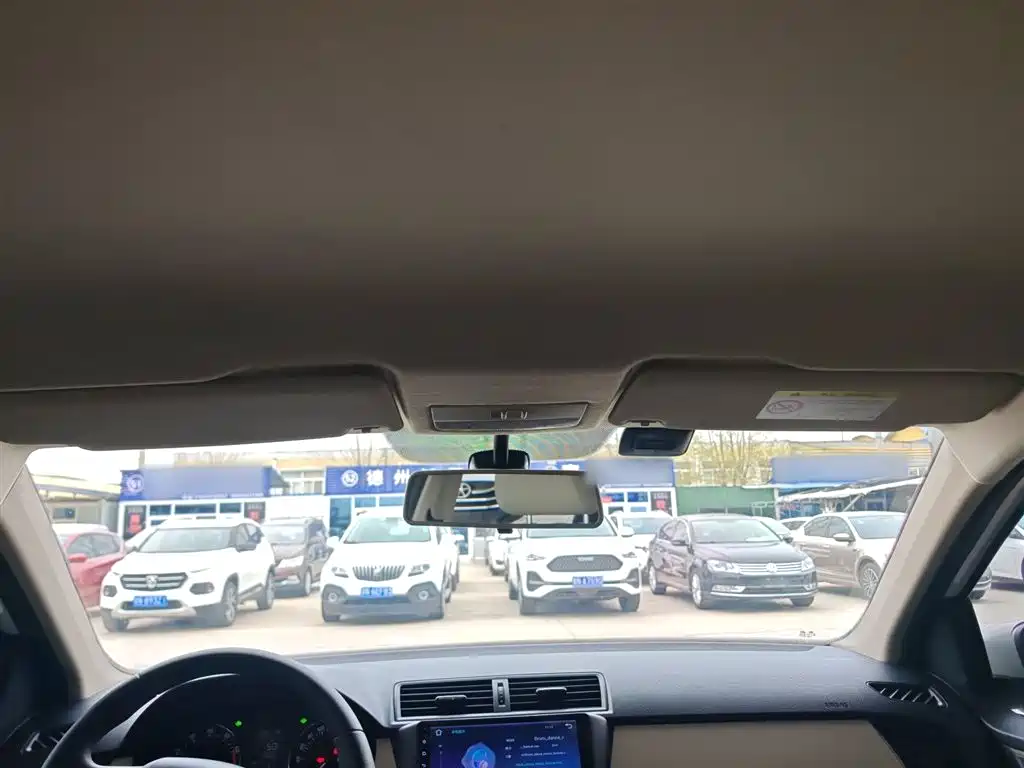 Škoda Fabia 2015 1.6L Automatic Innovation Edition фото 14