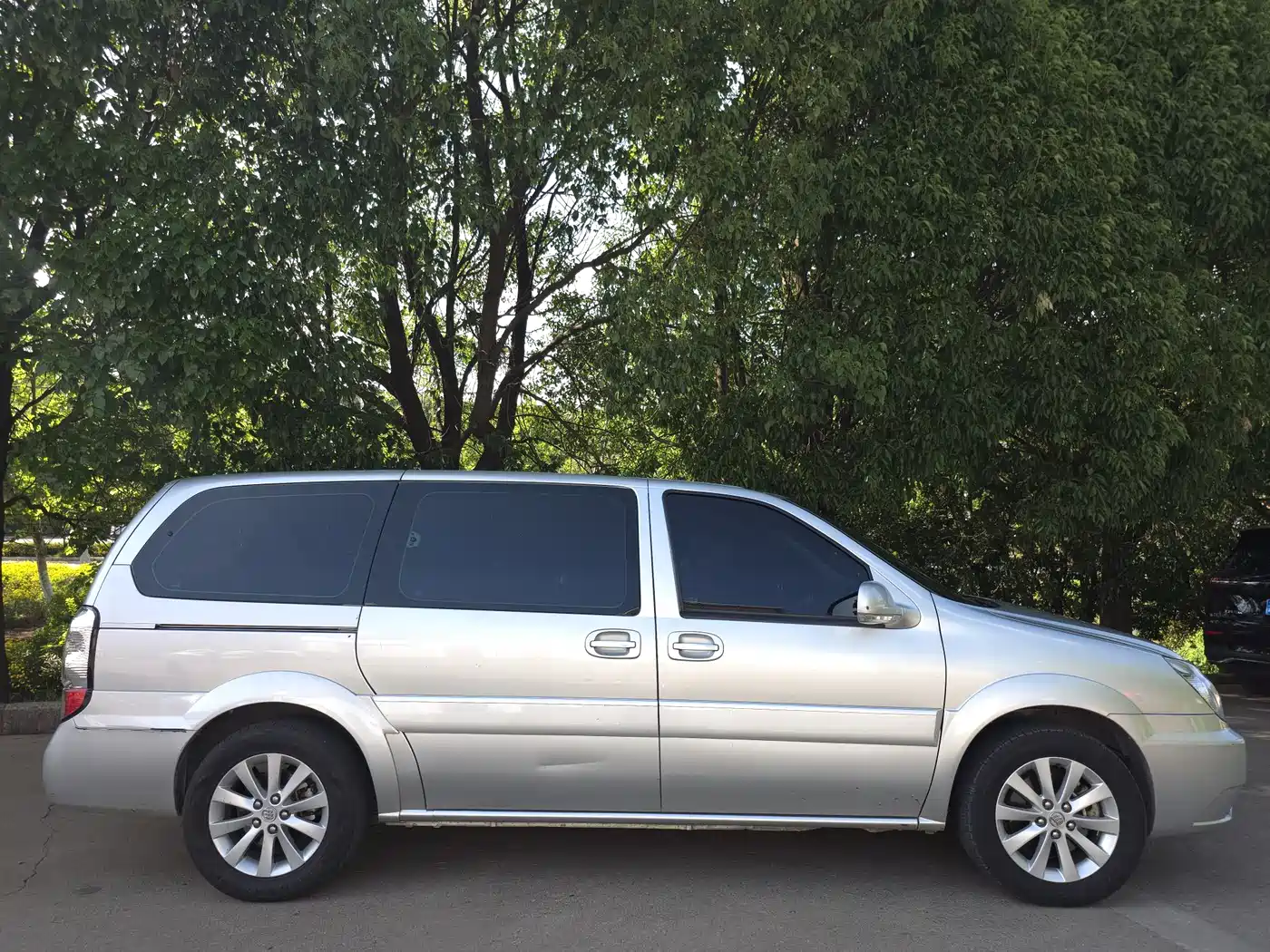 Buick GL8 2014 2.4L Classic Edition фото 3