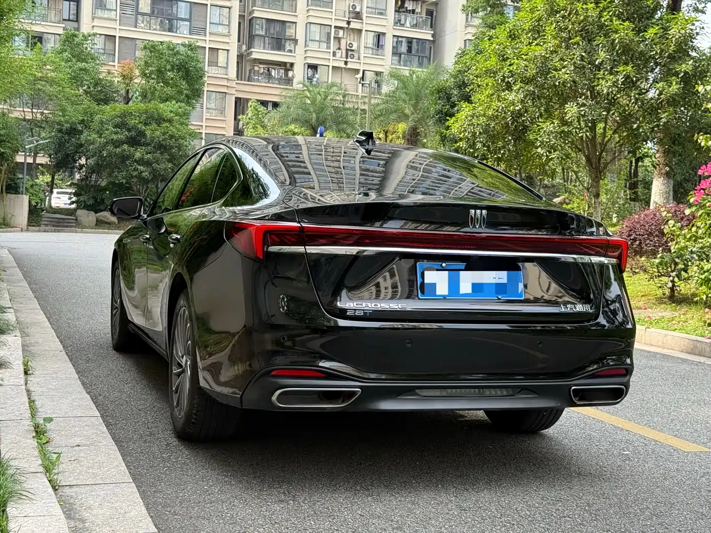 Buick LaCrosse 2023 28T Premium Edition фото 16