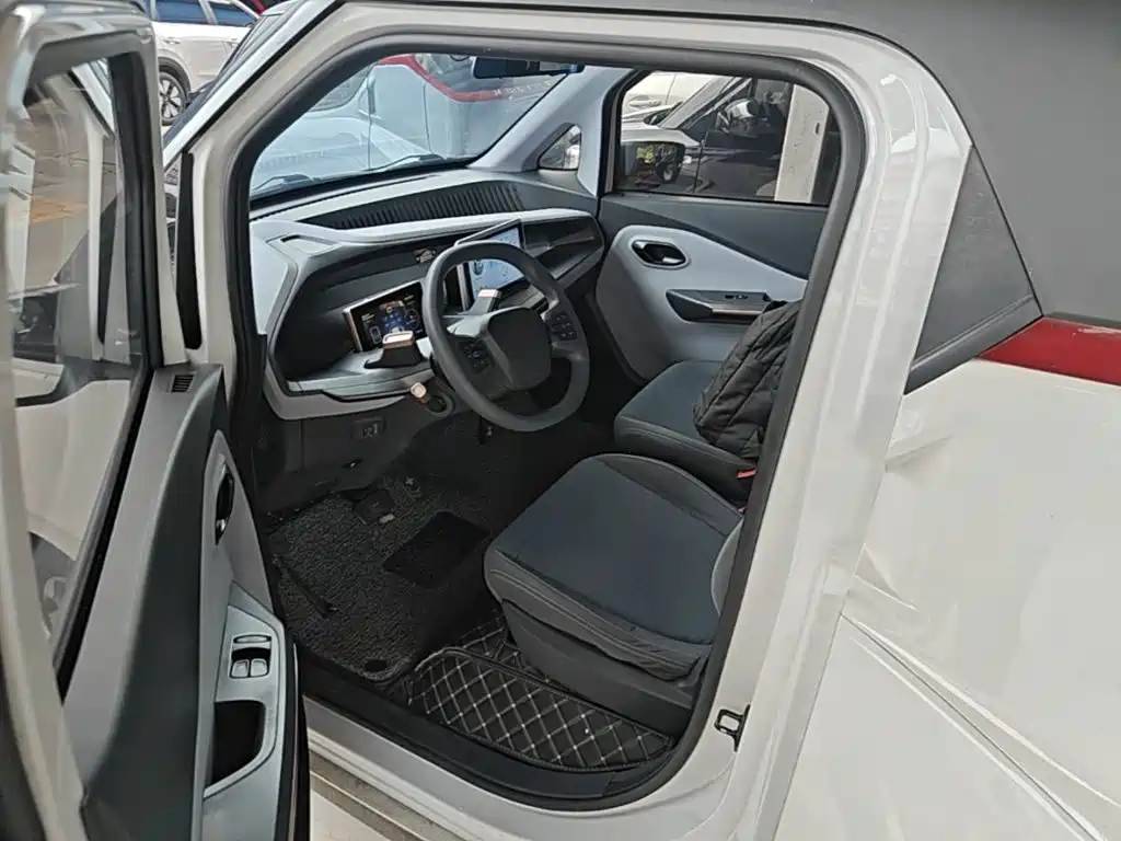 Baojun E200 2020 2020 305KM Smart Edition