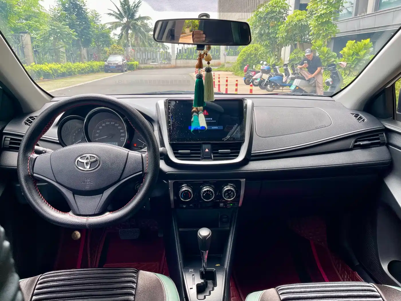 Toyota YARiS L Zhi Xiang 2021 1.5L CVT Leading Edition фото 6