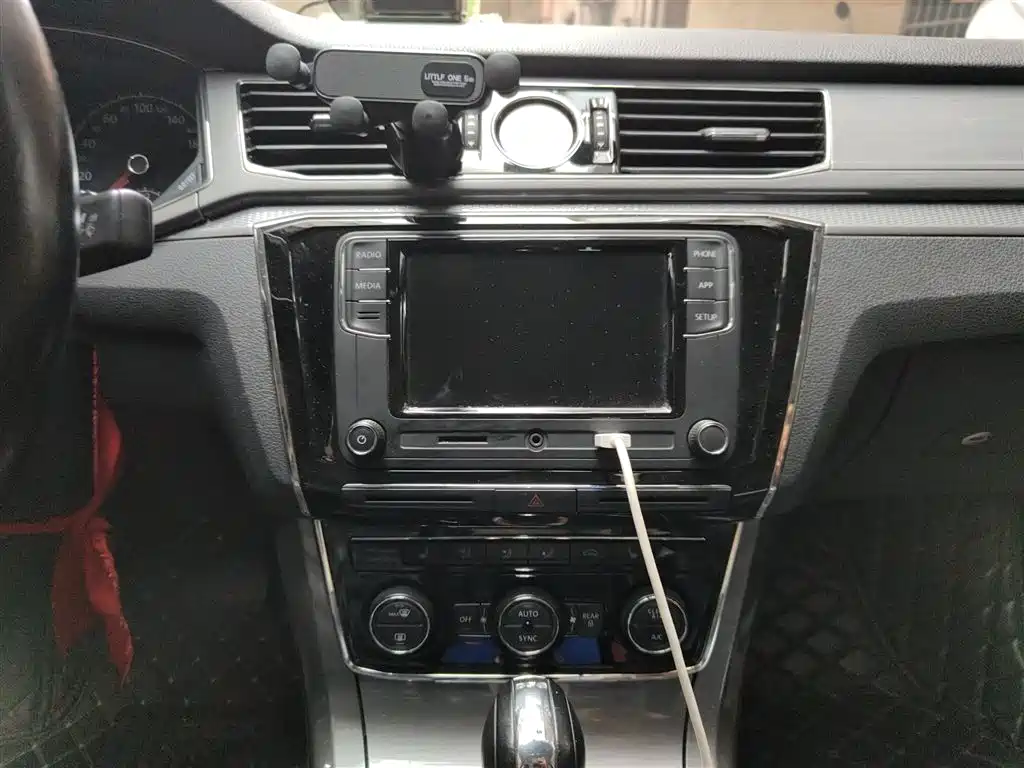 Volkswagen Passat 2017 330TSI DSG Prestige фото 6