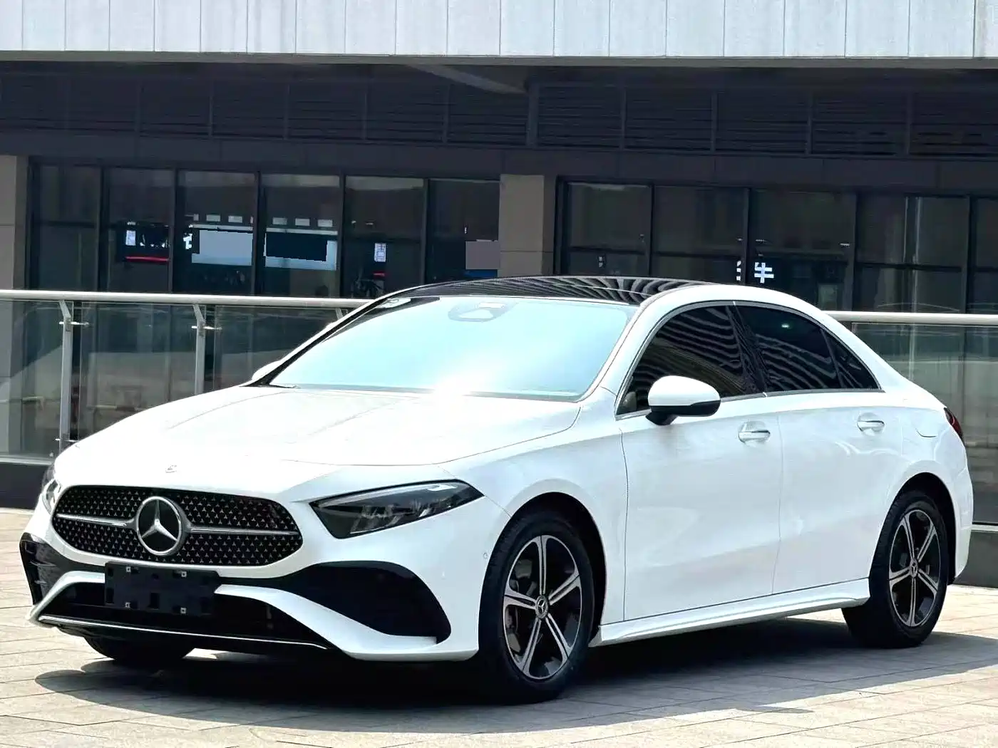 Mercedes-Benz A-Class 2023 A 200 L Fashion