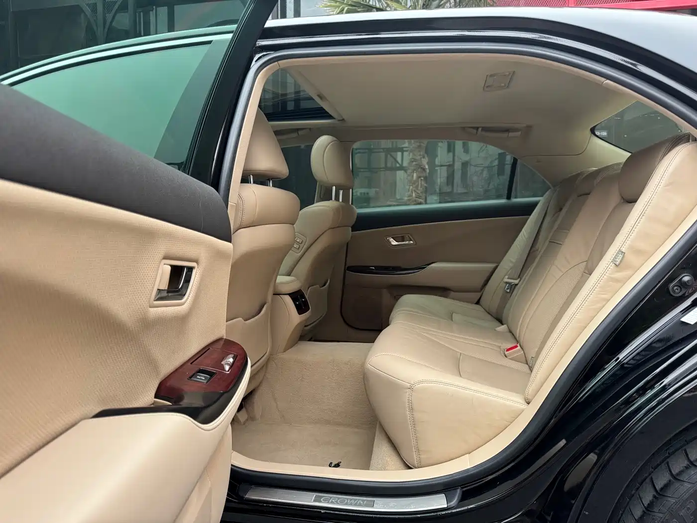 Toyota Crown 2010 2.5L Royal Leather Sunroof Navigation фото 6
