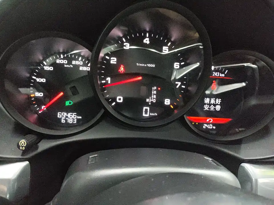 Porsche 718 2016 Cayman 2.0T фото 4