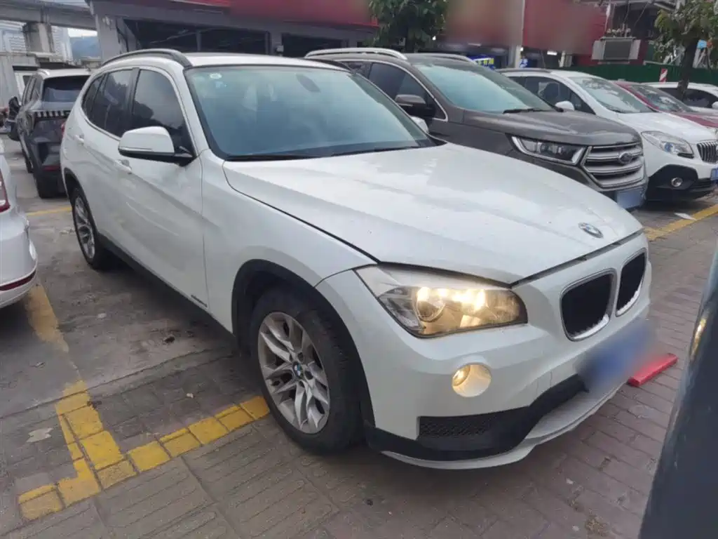 BMW X1 2015 Model sDrive18i Fashion Advanced Edition фото 4
