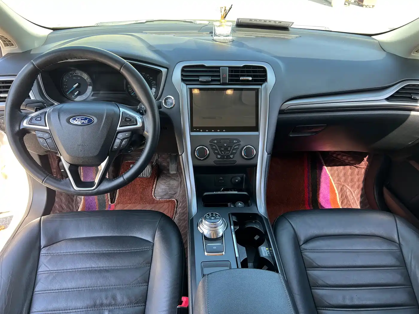 Photo 8 - Ford Mondeo