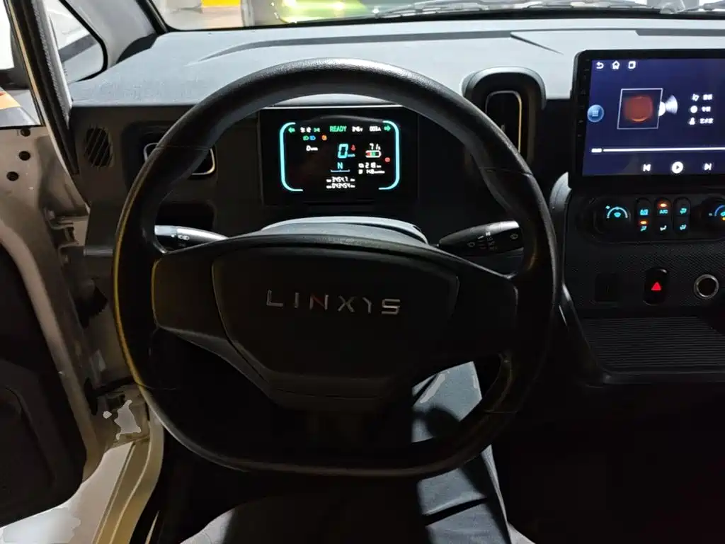 Lingshi Auto Ling Shi Golden Warehouse 2024 2024 Economy Edition First Class Cabin