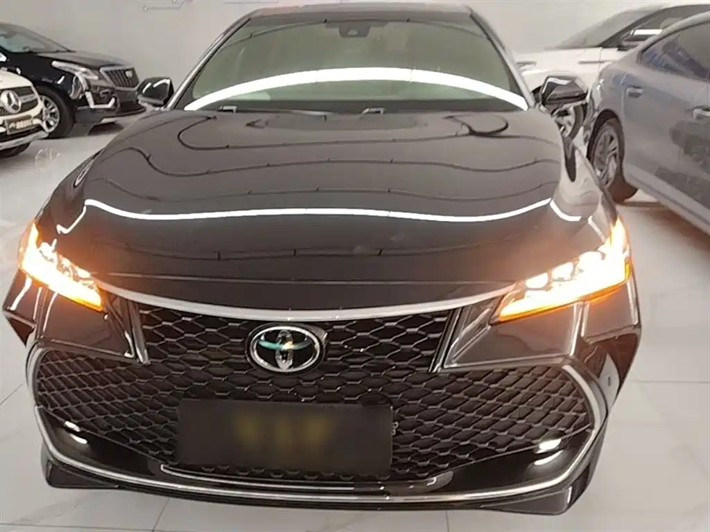 Toyota Avalon 2022 2.5L Progressive Edition фото 3