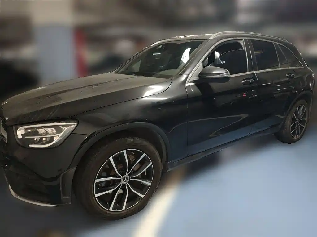 MERCEDES-BENZ GLC