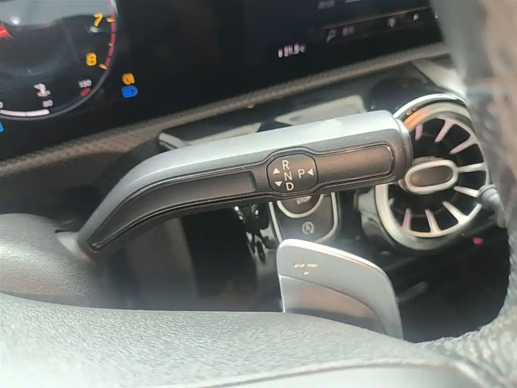 Mercedes-Benz A-Class 2019 A 200 L Sport Sedan фото 14