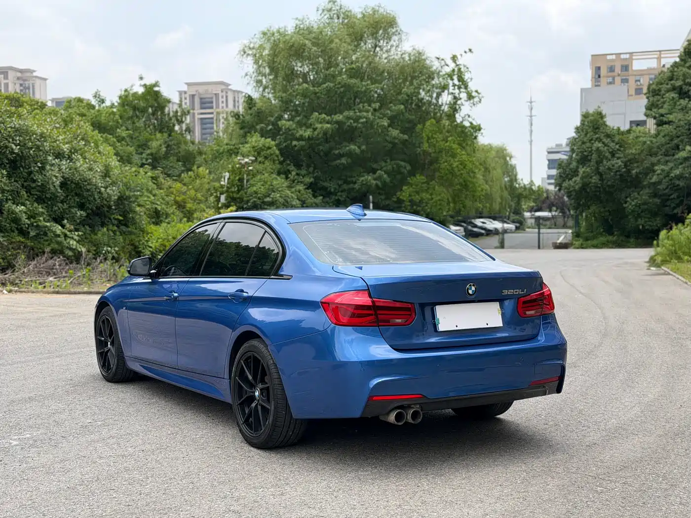 BMW 3 Series 2018 320Li Leading M Sport Package фото 4