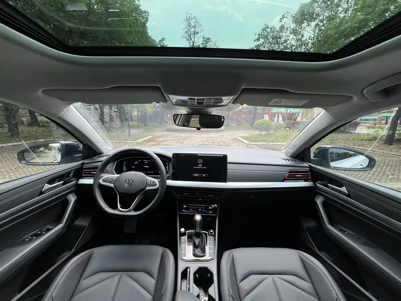 Volkswagen Lavida 2024 Model 300TSI DSG Starlight Leading Edition фото 12