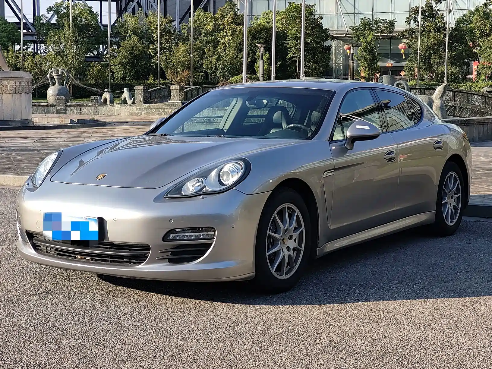 Photo 1 - Porsche Panamera