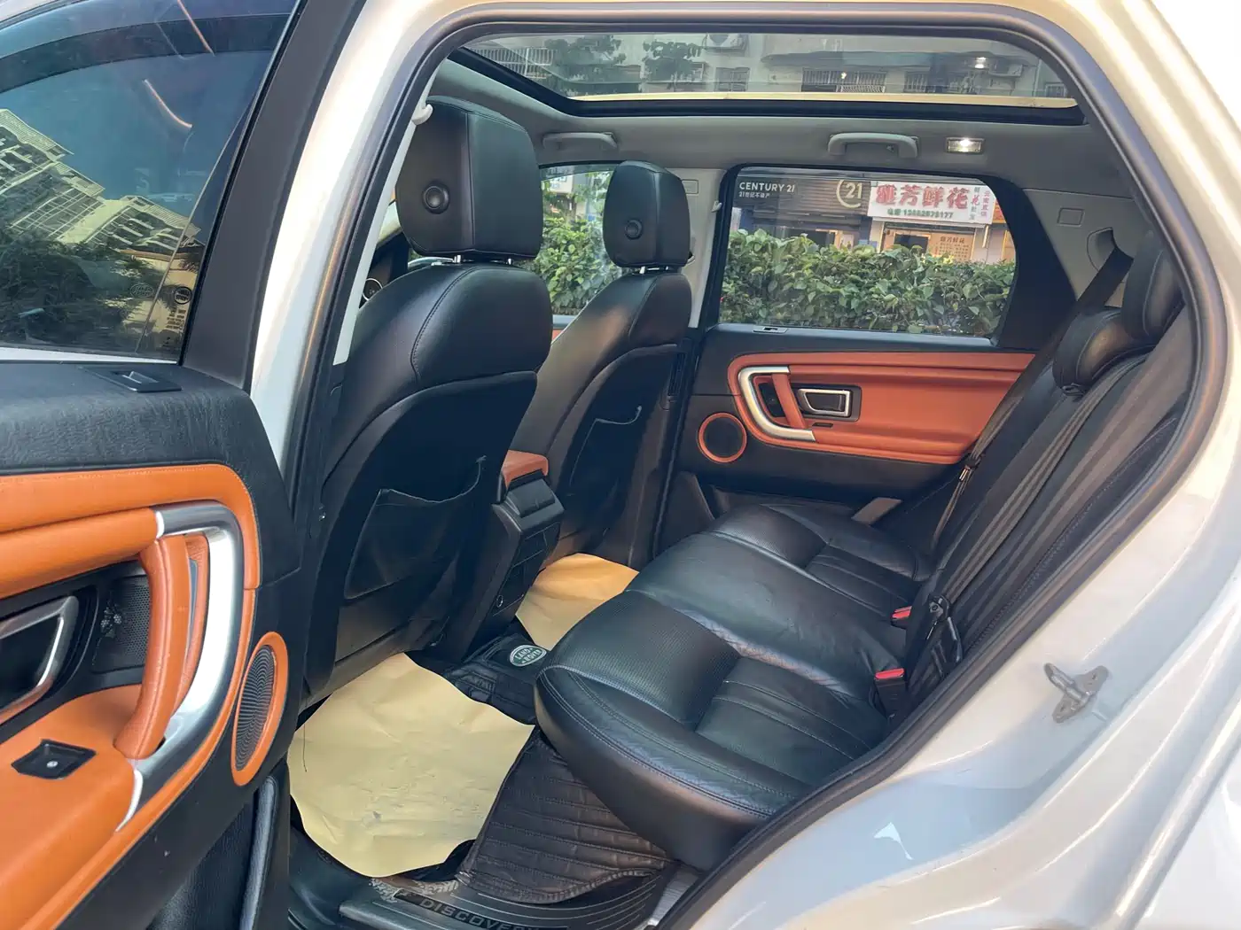 Land Rover Discovery Sport 2016 2.0T SE фото 10