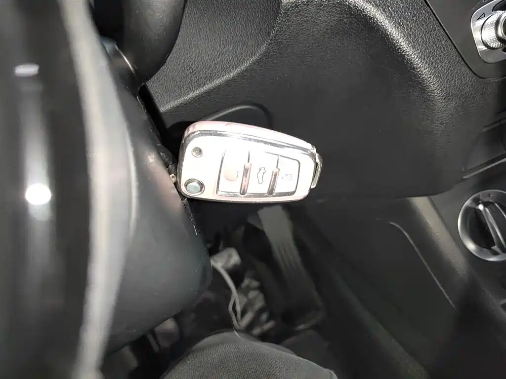 Audi Q3 2015 35 TFSI quattro Technology фото 24