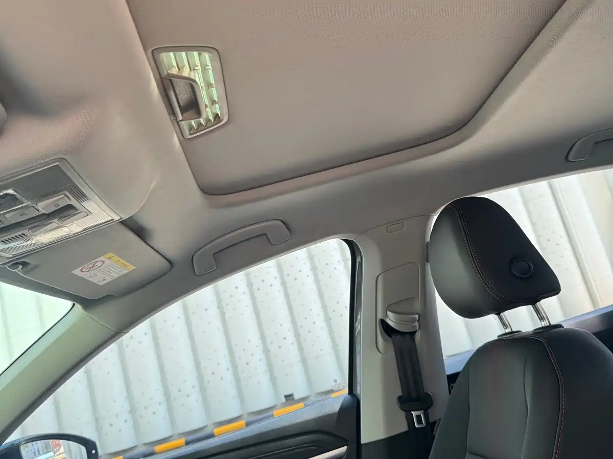 Volkswagen Lavida 2023 280TSI DSG Starlight Comfort Edition фото 16