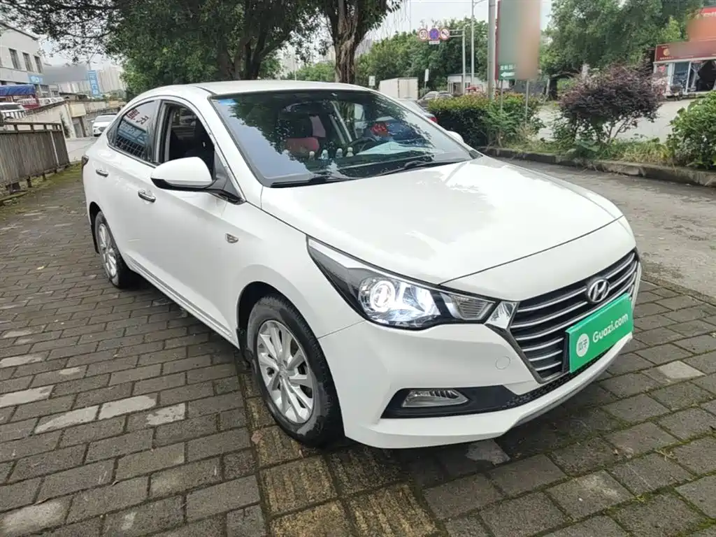 HYUNDAI ACCEPT