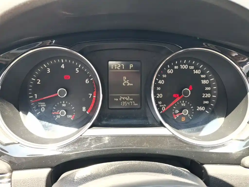 Volkswagen Sagitar 2017 230TSI Automatic Comfort фото 12