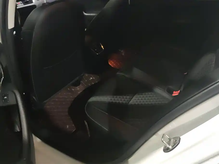 Škoda Octavia 2019 1.5L Automatic Smart Luxury China VI фото 11