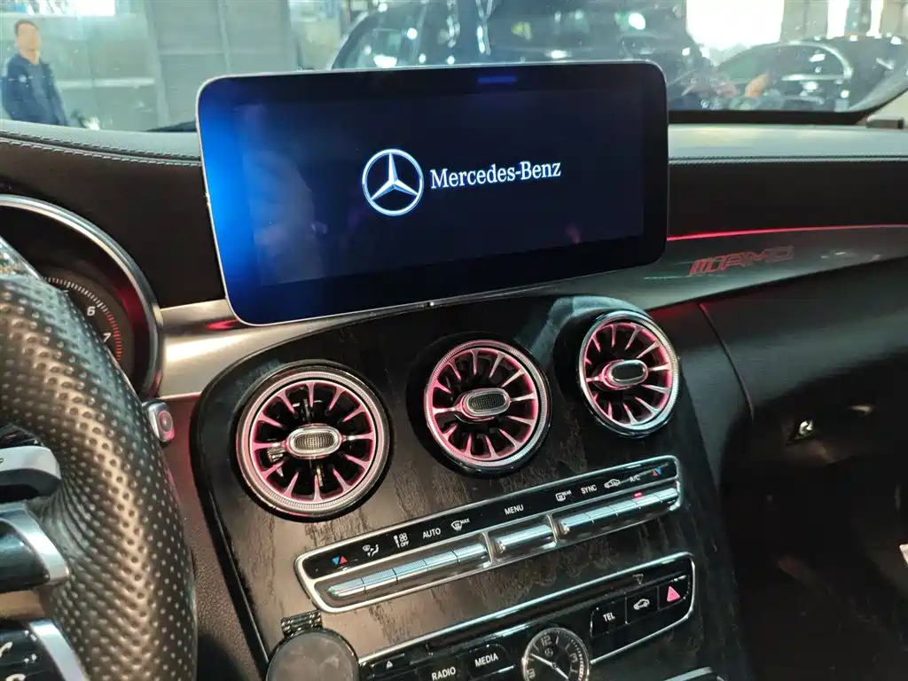 Mercedes-Benz C-Class 2017 Facelift C 200 L Sport Edition фото 6
