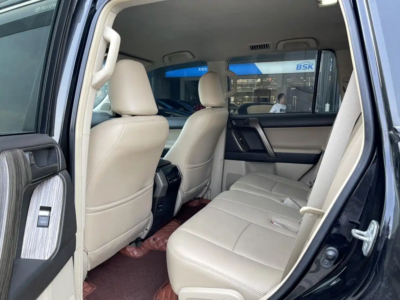 Toyota Prado (Import) 2010 2.7L Auto Luxury фото 11