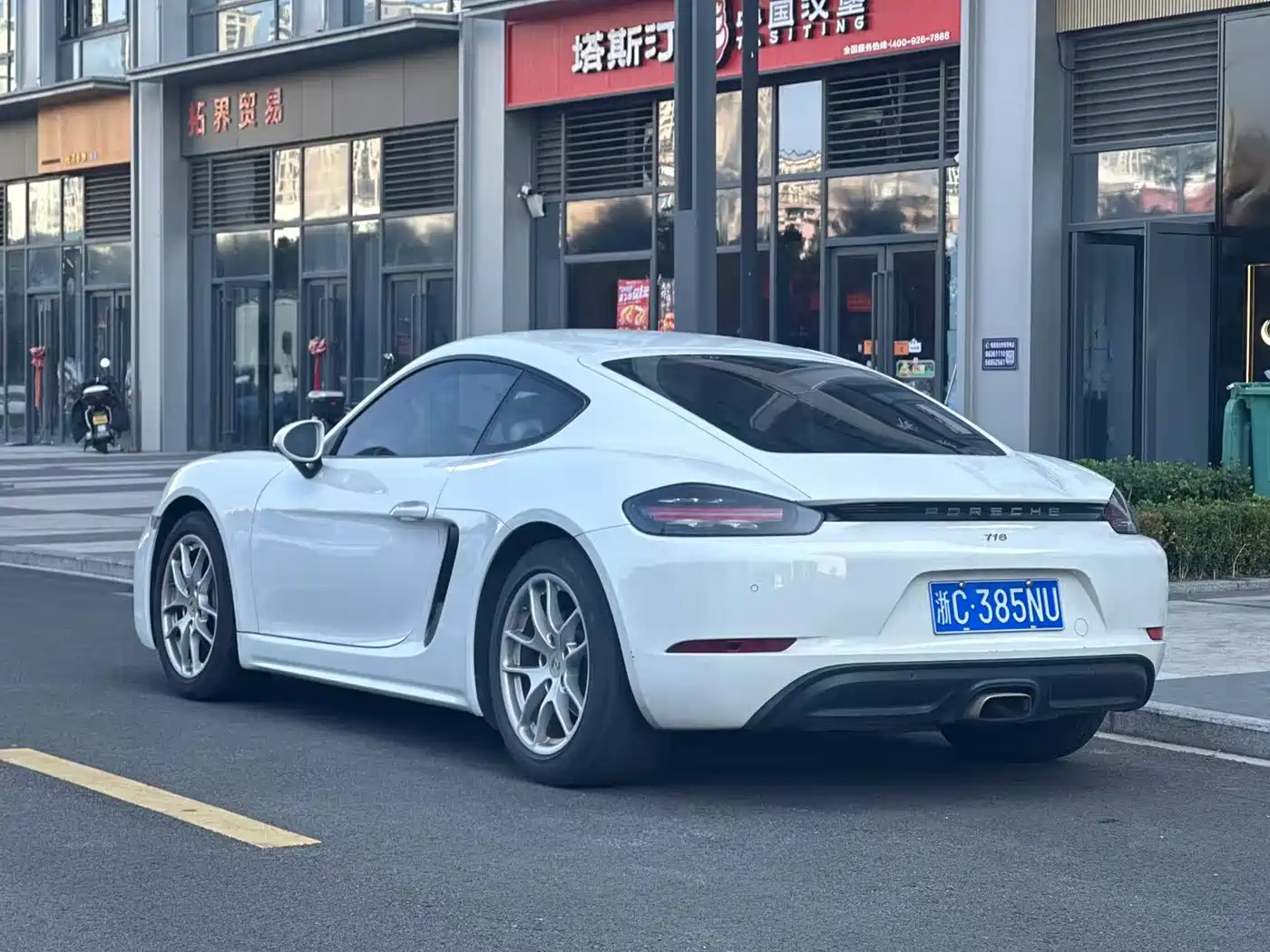 Porsche 718 2016 Cayman 2.0T фото 8