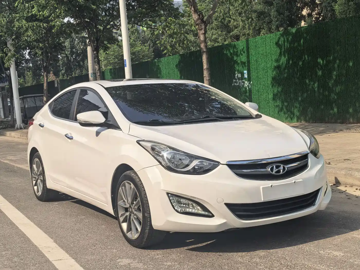 Hyundai Langdong 2015 1.6L Auto Premium фото 3