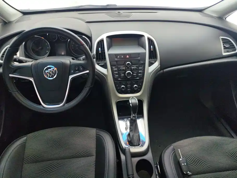 Фото 12 - Buick Excelle