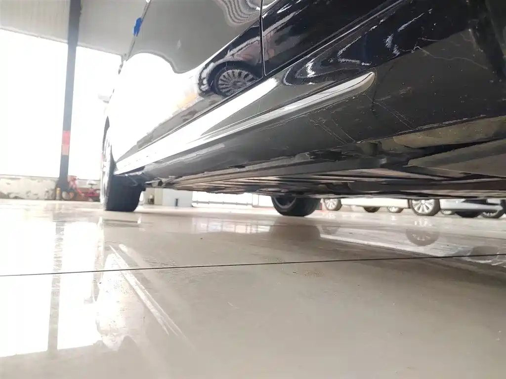 Mercedes-Benz E-Class 2023 E 260 L Sport фото 19
