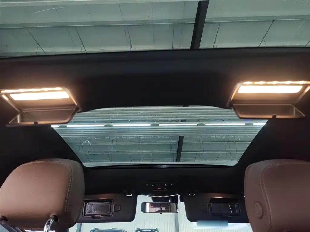 Mercedes-Benz E-Class 2023 E 260 L Sport фото 14