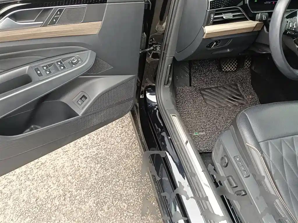 Volkswagen Passat 2019 330TSI Luxury Edition China VI фото 15