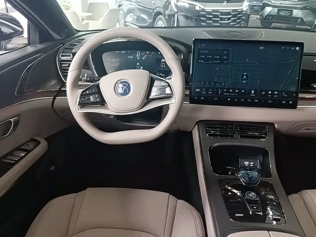 BYD Han 2025 DM-i 125KM LiDAR Smart Driving фото 11