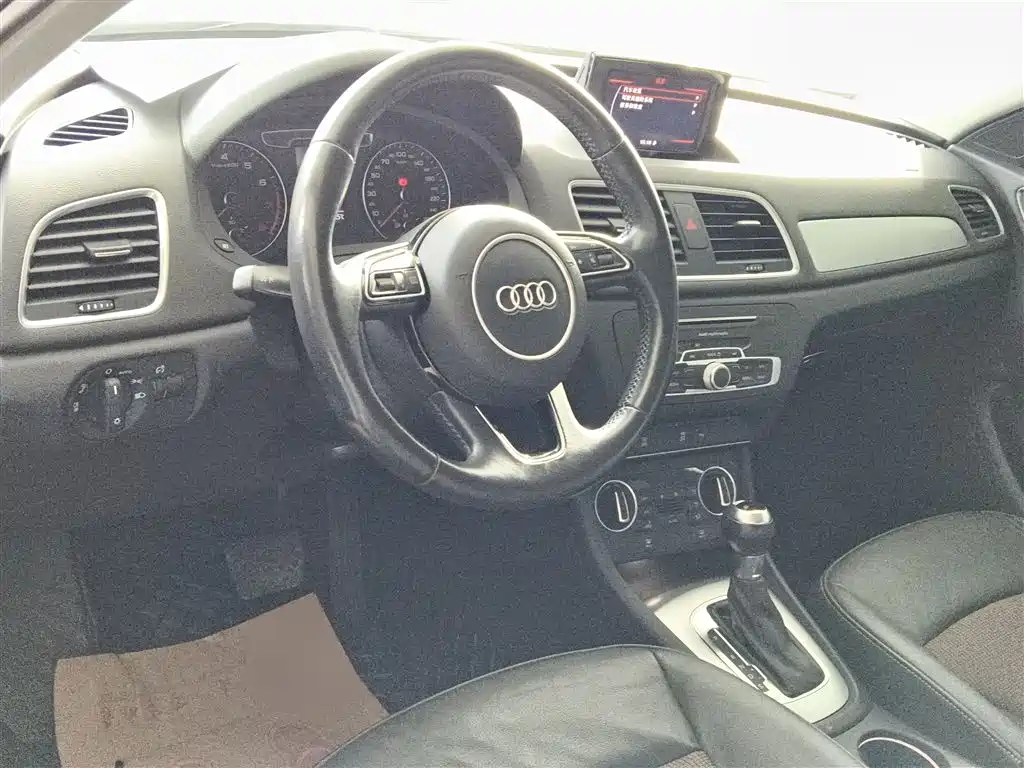 Audi Q3 2017 30 TFSI Fashion фото 10