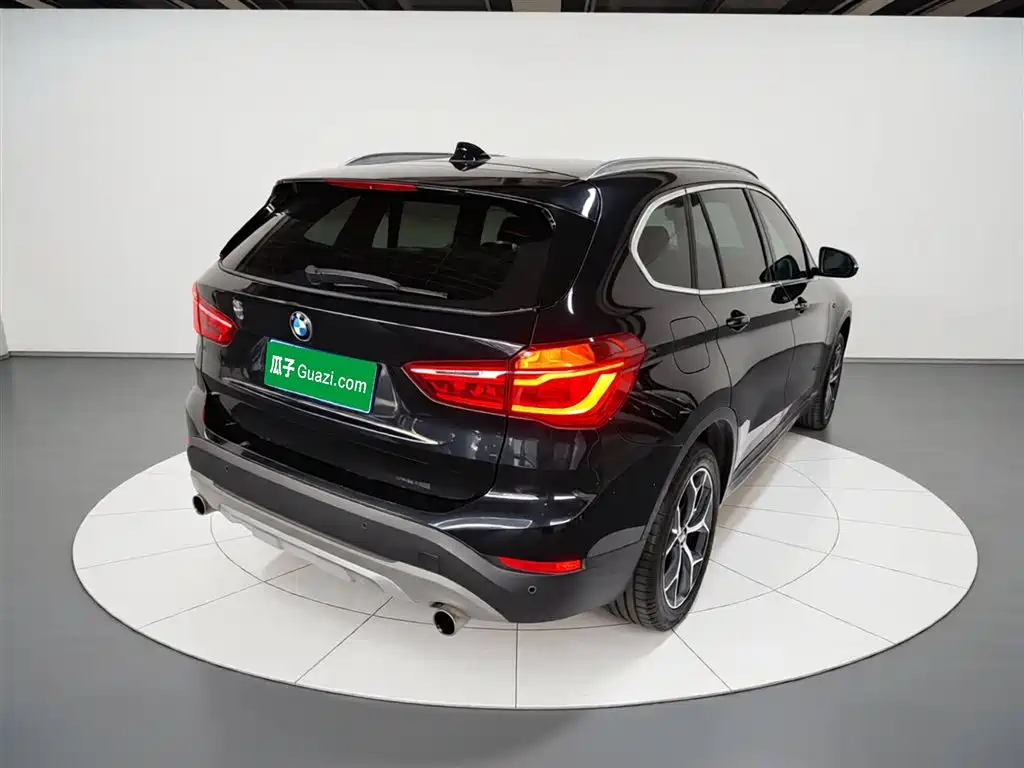 BMW X1 2018 xDrive20Li Premium Model фото 23