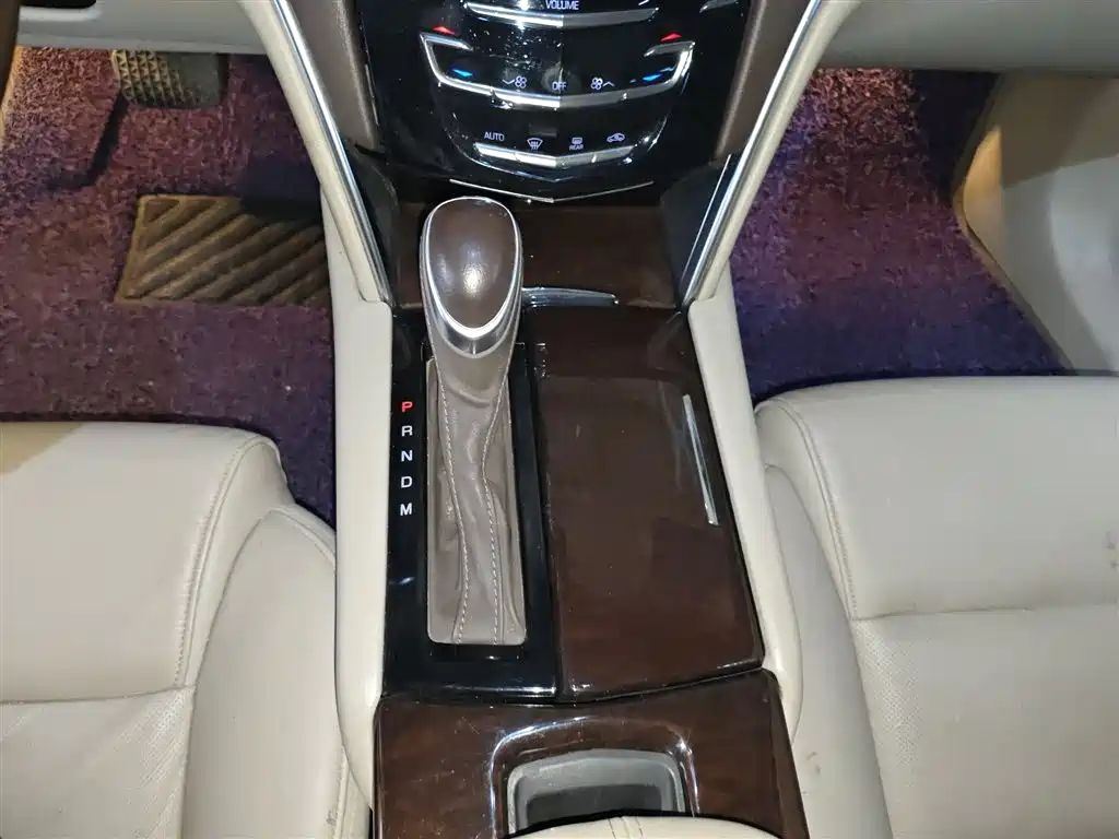 Cadillac XTS 2014 28T Comfort фото 10